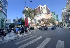 Bán căn hộ Nguyễn Văn Tráng, quận 1, sổ riêng thang máy đang cho thuê 10tr... Bán căn hộ chung cư tại Bến Thành, Hồ Chí Minh 20