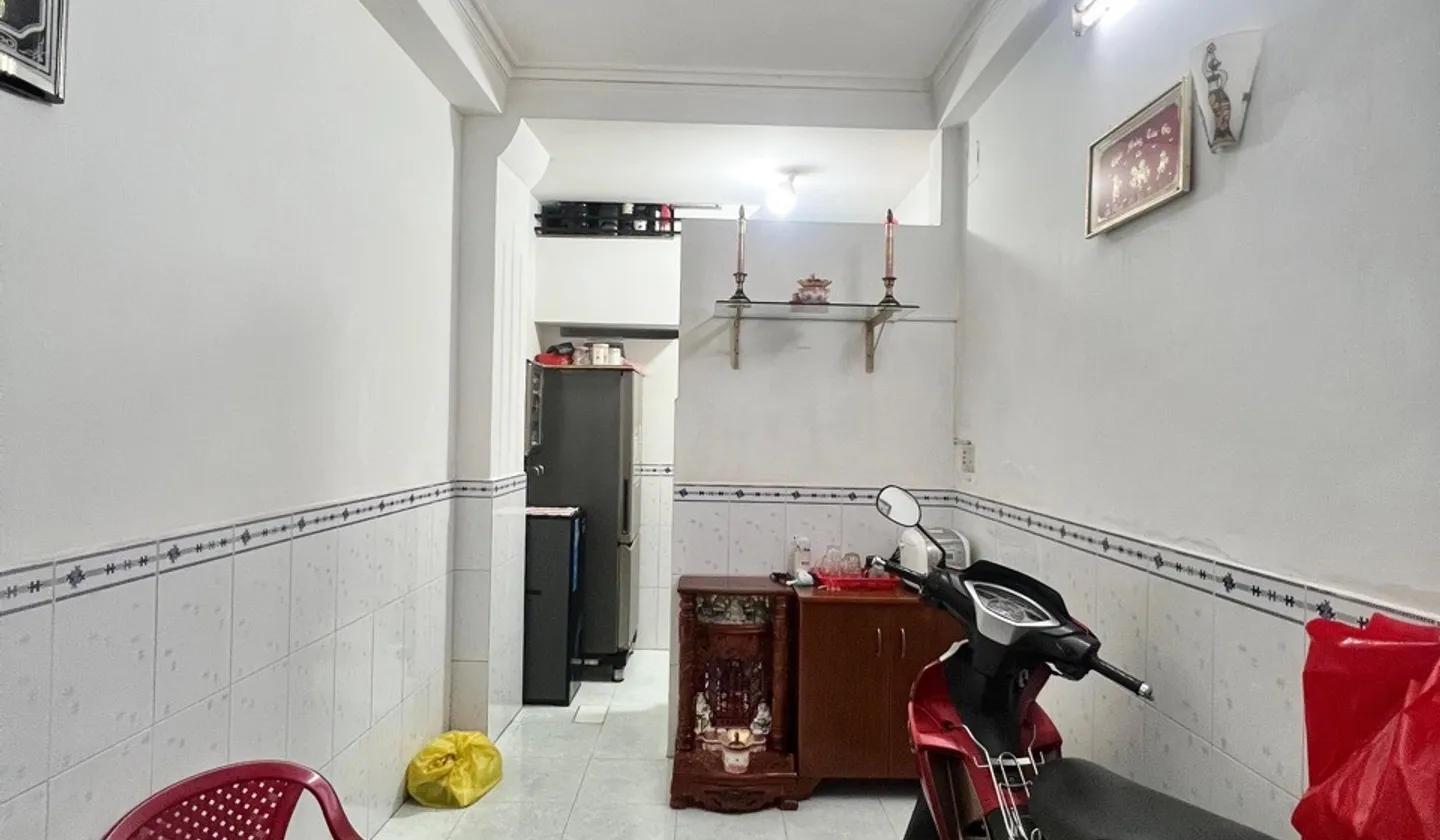 Bán nhà riêng 2 tầng tại Hòa Bình, diện tích 19m2, pháp lý đầy đủ... Bán nhà riêng tại Tân Phú, Hồ Chí Minh 01