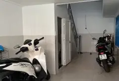 Bán nhà 2 tầng 125m2 phường 13 Quận 10, ngang 16m, giá 16 tỷ... Bán owner_side tại Hòa Hưng, Hồ Chí Minh 02