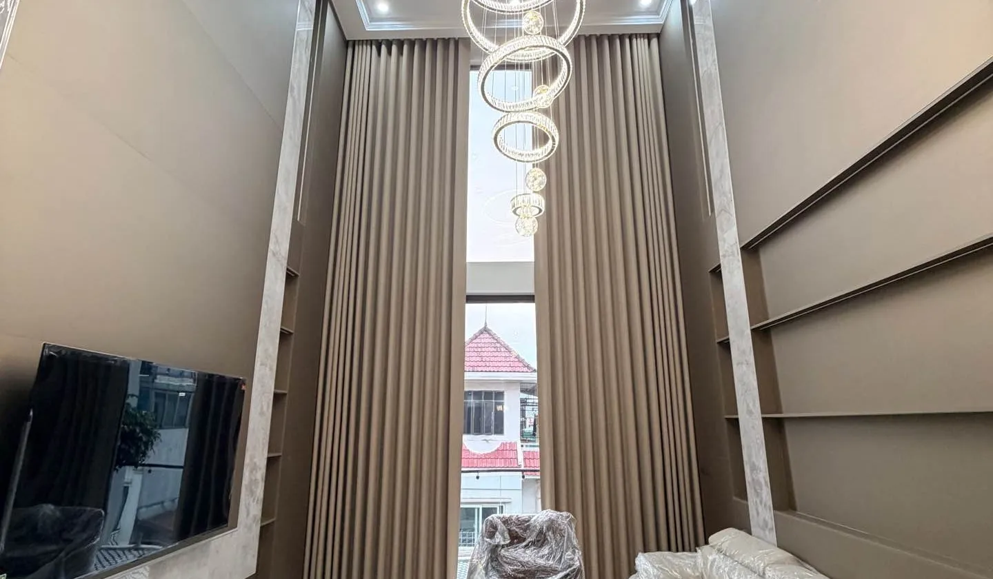 Nhà mặt phố Hoàng Như Tiếp - Lợi thế kinh doanh đỉnh văn phòng, spa, TT dậy học, nội thất sịn... Bán nhà mặt phố tại Bồ Đề, Hà Nội 01