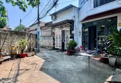 Nhà 2 tầng xinh xắn, nội thất sang trọng, vị trí trung tâm Đồng Tâm Trung Chánh Hóc Môn... Bán nhà riêng tại Bà Điểm, Hồ Chí Minh 04