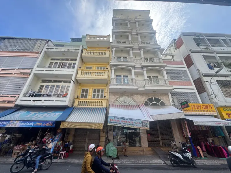 Nhà mặt phố 5 tầng đẳng cấp tại phường Chợ Lớn, trung tâm kinh doanh sầm uất... Bán nhà mặt phố tại Chợ Lớn, Hồ Chí Minh 01