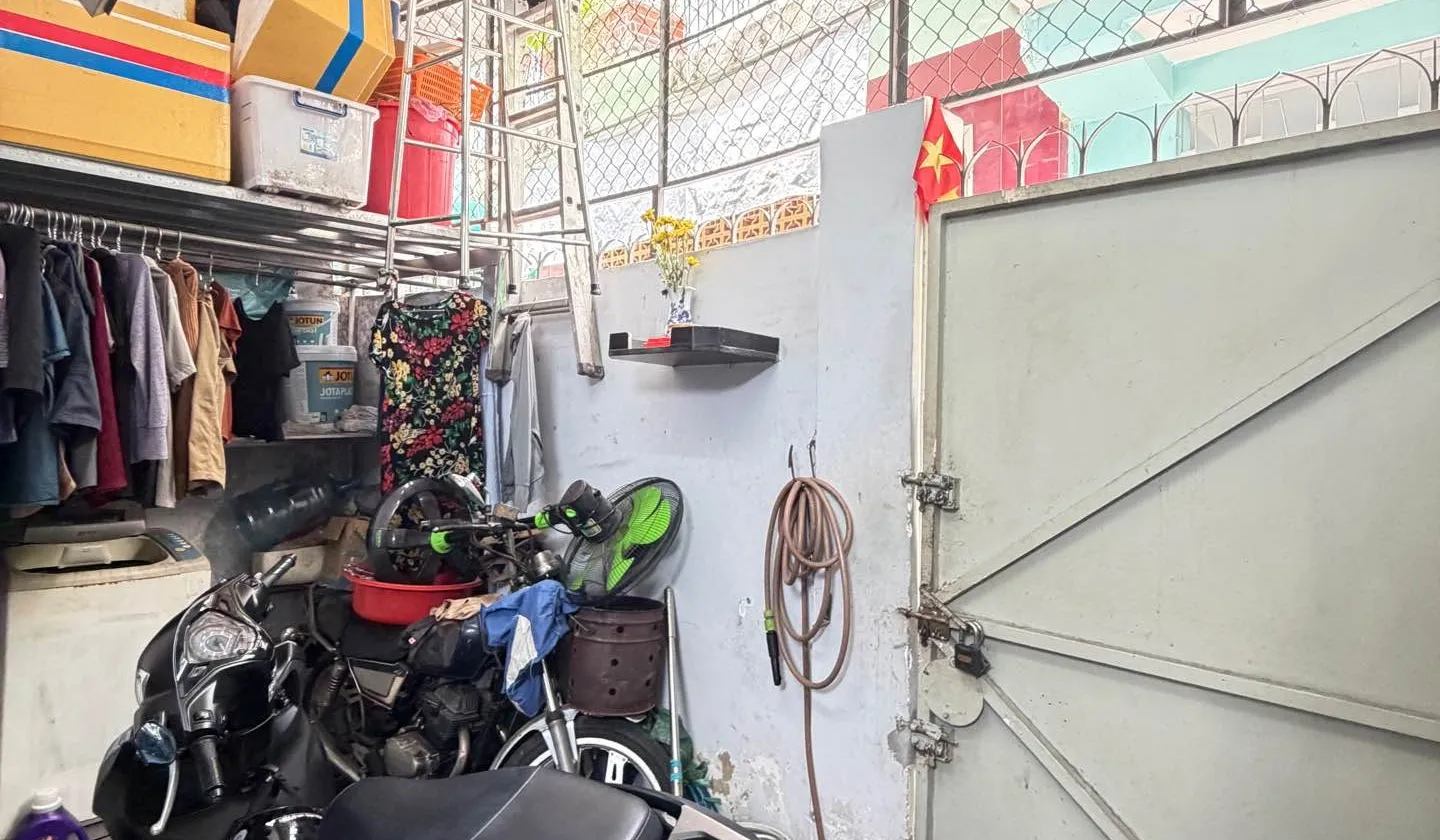 Bán nhà riêng 2 tầng 6 phòng ngủ tại trung tâm Phú Nhuận... Bán nhà riêng tại Cầu Kiệu, Hồ Chí Minh 01