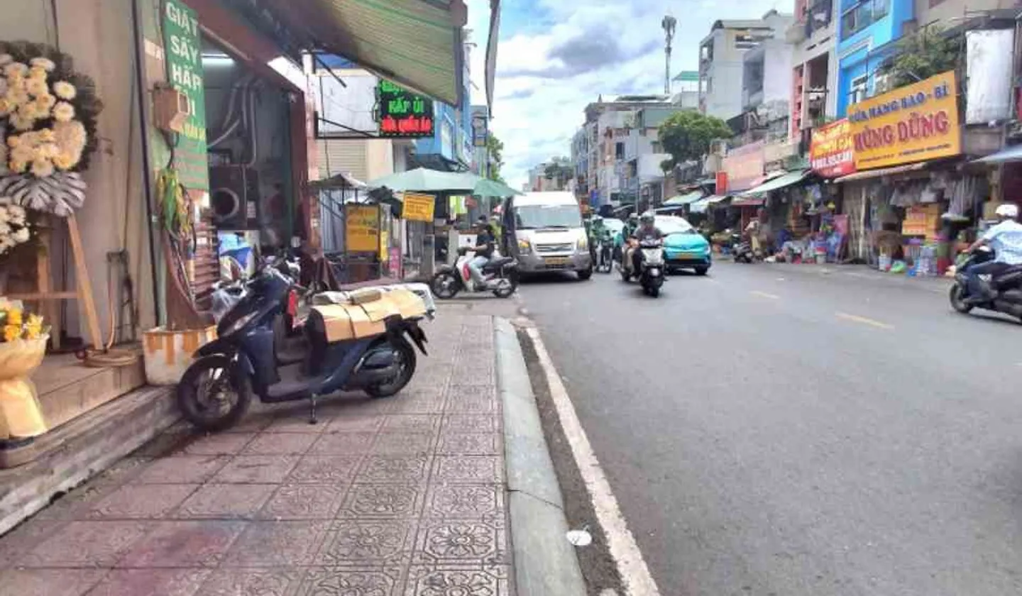 Nhà mặt phố sầm uất Quận 10, Sống & Kinh doanh đỉnh cao... Bán nhà mặt phố tại Hòa Hưng, Hồ Chí Minh 01