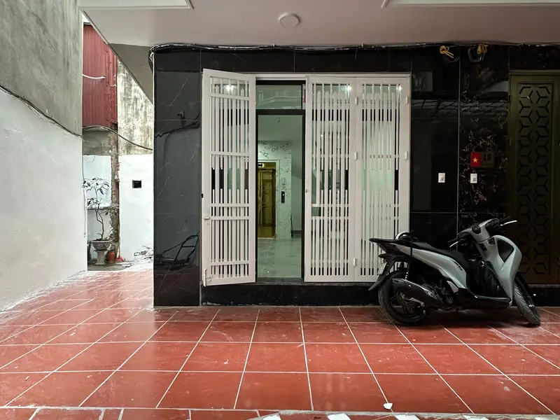 Nhà 5 Tầng Sang Chảnh Tại Trần Khát Chân - Giá Sốc Chỉ 12.5 Tỷ! 🏠✨... Bán nhà riêng tại Hai Bà Trưng, Hà Nội 01