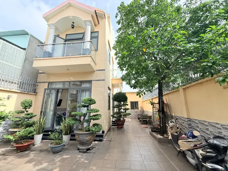 Bán nhà riêng 3 tầng có sân rộng xã Đông Thạnh, giá tốt... Bán nhà riêng tại Đông Thạnh, Hồ Chí Minh 01
