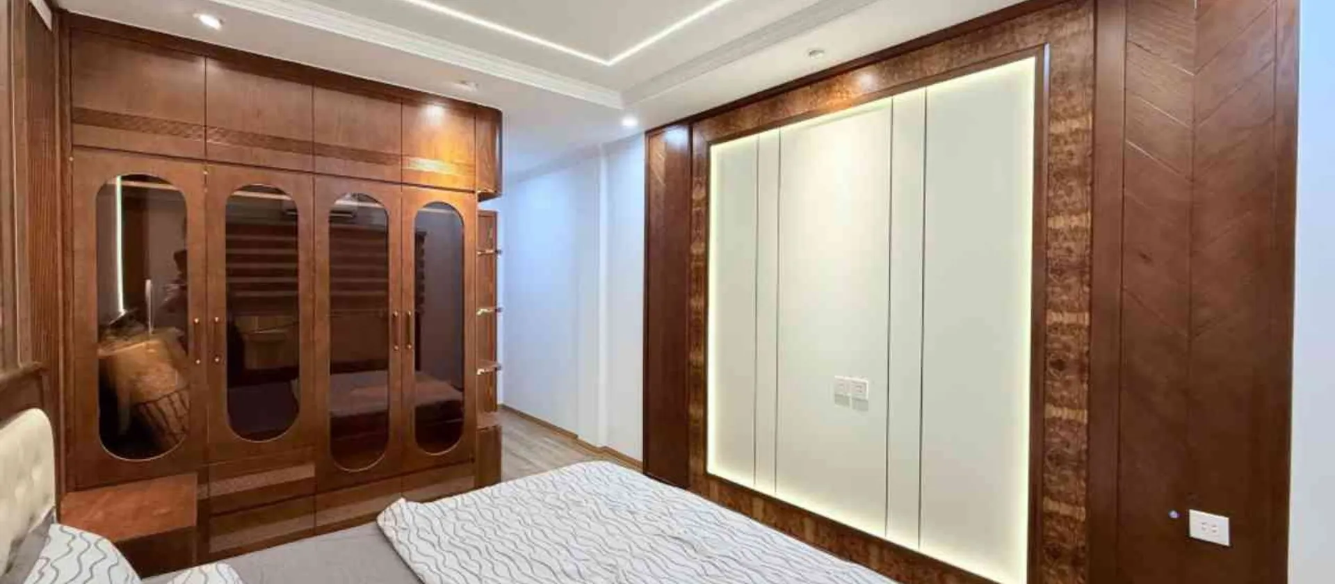 Bán nhà riêng quận Cầu Giấy 7 tầng thang máy, vị trí kinh doanh sầm uất... Bán nhà riêng tại Yên Hòa, Hà Nội 01