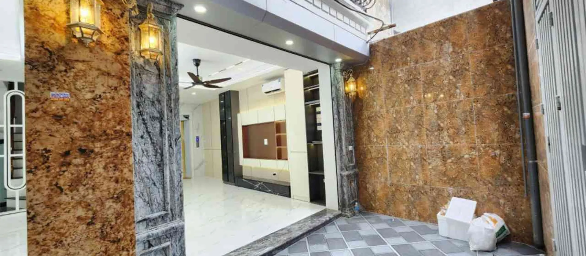 Bán nhà riêng 6 tầng tại phường với thang máy, diện tích 34m2, giá 9.9 tỷ VNĐ... Bán nhà riêng tại Tương Mai, Hà Nội 01