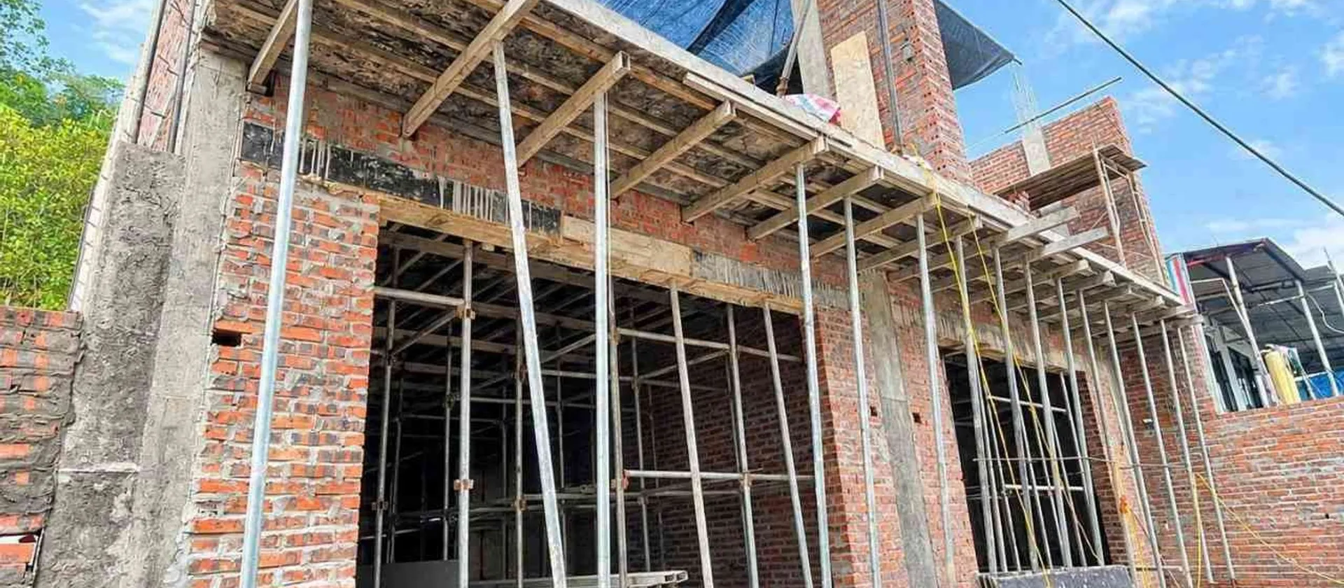 Bán nhà 3 tầng có sân rộng tại Hà Khánh giá dưới 3 tỷ... Bán nhà riêng tại Cao Xanh, Quảng Ninh 01