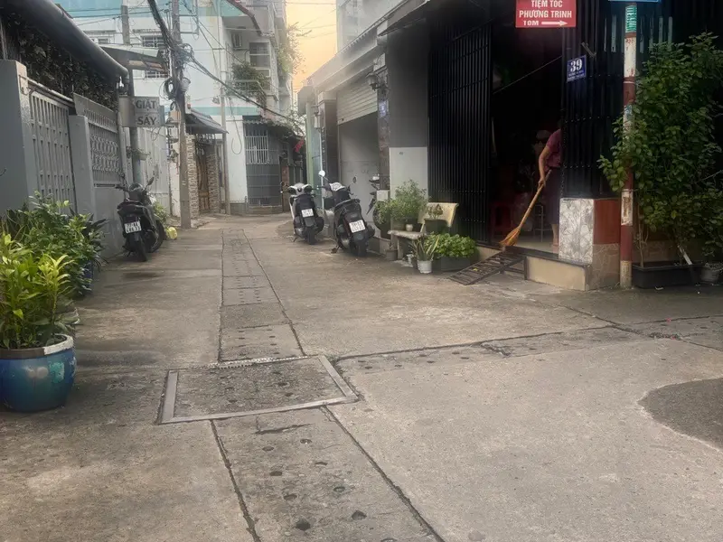 Nhà 4PN rộng rãi tại Thủ Đức, cơ hội sống và kinh doanh tuyệt vời... Bán nhà riêng tại Thủ Đức, Hồ Chí Minh 01