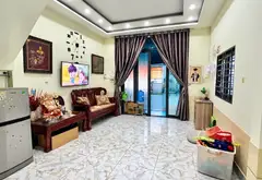 🔥 HẺM ÔTÔ – NHÀ 2 TẦNG – NGANG 5.7M – CHỈ 4.35 TỶ 🔥
📍 Thạnh Lộc 13, P. An Phú Đông, TP.HCM.

🏡... Bán nhà riêng tại An Phú Đông, Hồ Chí Minh 12
