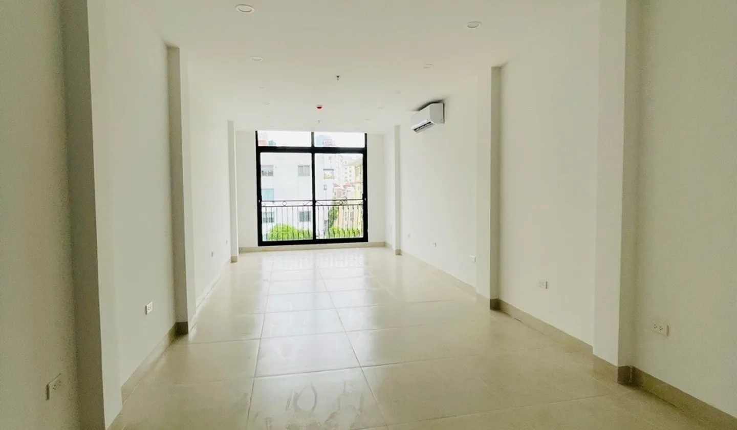 Nhà Mặt Phố Hiện Đại Tại Trung Tâm Cầu Giấy... Bán nhà mặt phố tại Cầu Giấy, Hà Nội 01