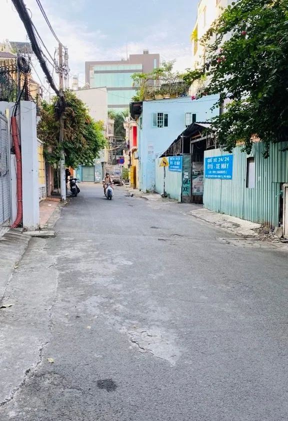 Nhà 100m2, rẻ nhất khu vực, mặt tiền KD, buôn bán tại Nguyễn Đình Chính, PN. Tiền năng tăng giácao... Bán nhà mặt phố tại Phú Nhuận, Hồ Chí Minh 01
