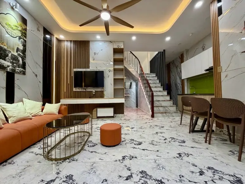 Nhà 2 tầng 3PN gần mặt tiền đường Âu Cơ, Tân Bình giá 4.75 tỷ... Bán nhà riêng tại Tân Hòa, Hồ Chí Minh 01
