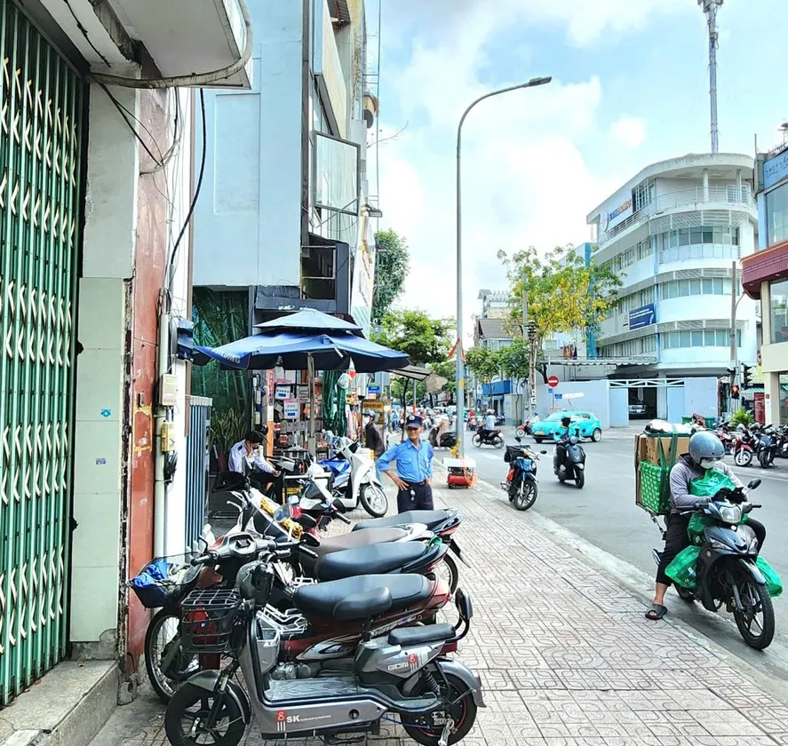Bán căn hộ chung cư 2 tầng tại Phú Nhuận, mặt tiền 5m thuận tiện kinh doanh... Bán căn hộ chung cư tại Phú Nhuận, Hồ Chí Minh 01