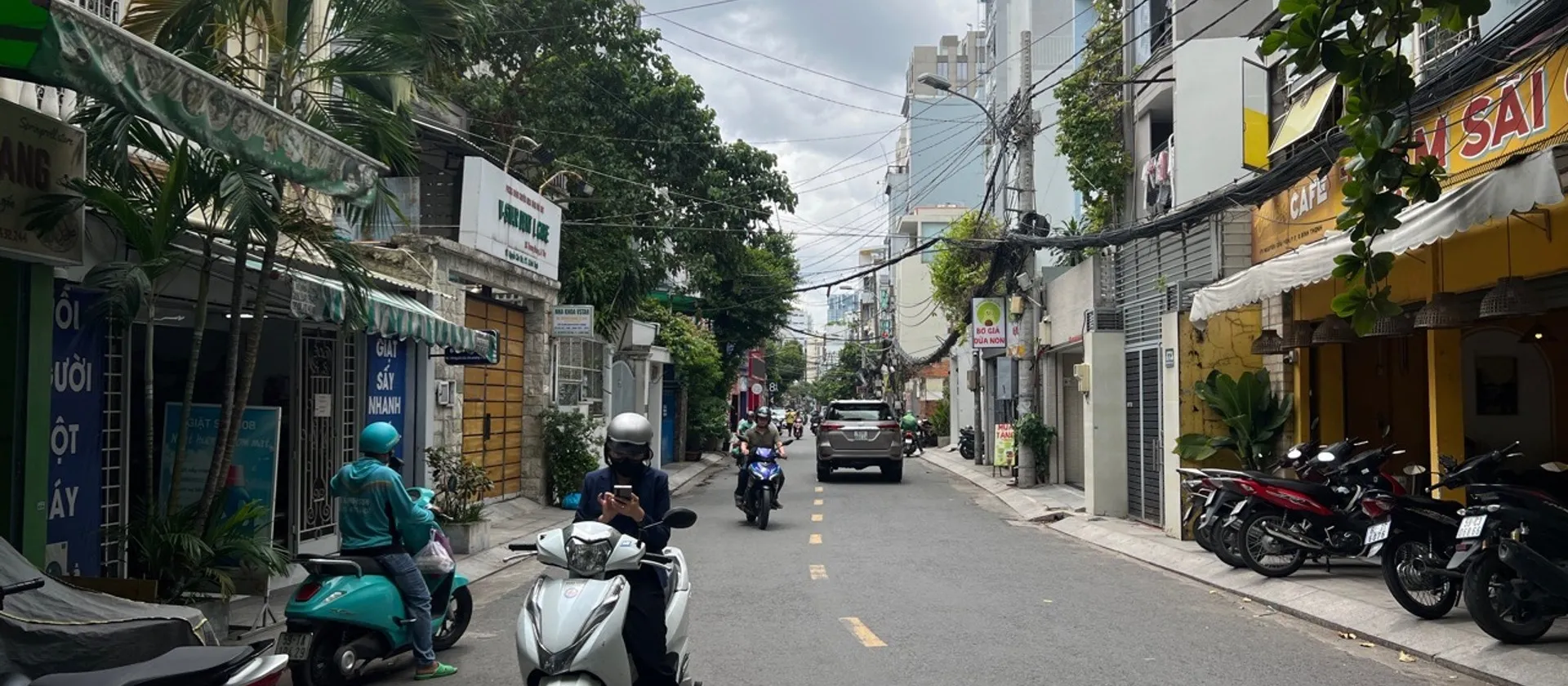 MẶT TIỀN NGUYỄN CỬU VÂN – NGANG 6.8M – 73.5M2 – 1 TRỆT 1 LỬNG 4 TẦNG – DÒNG TIỀN CAO... Bán nhà mặt phố tại Gia Định, Hồ Chí Minh 01