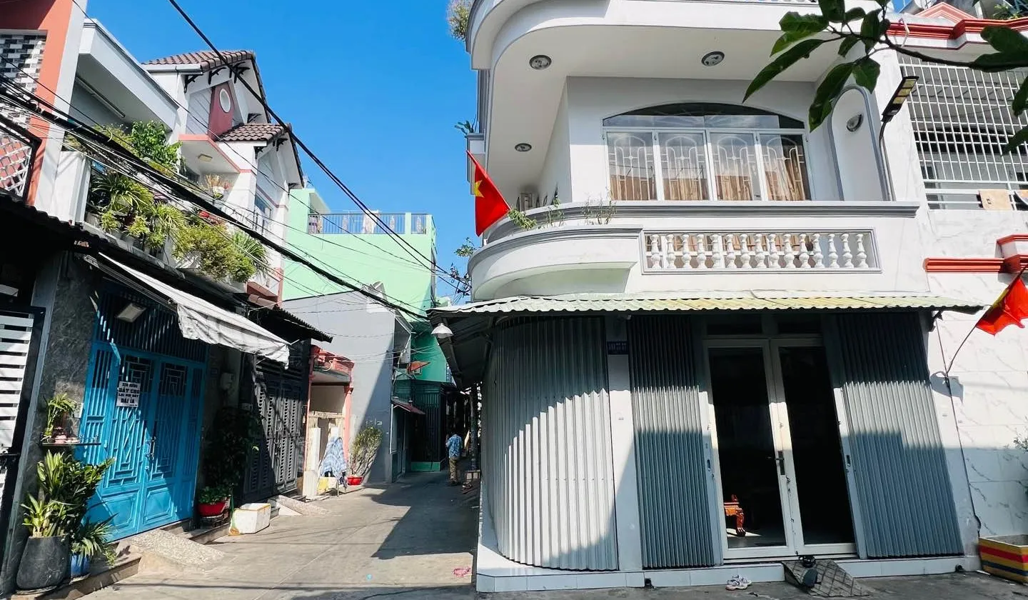 Nhà Góc Hai Mặt Tiền Phong Cách Hiện Đại Tại Bình Tân... Bán nhà riêng tại Bình Trị Đông, Hồ Chí Minh 01