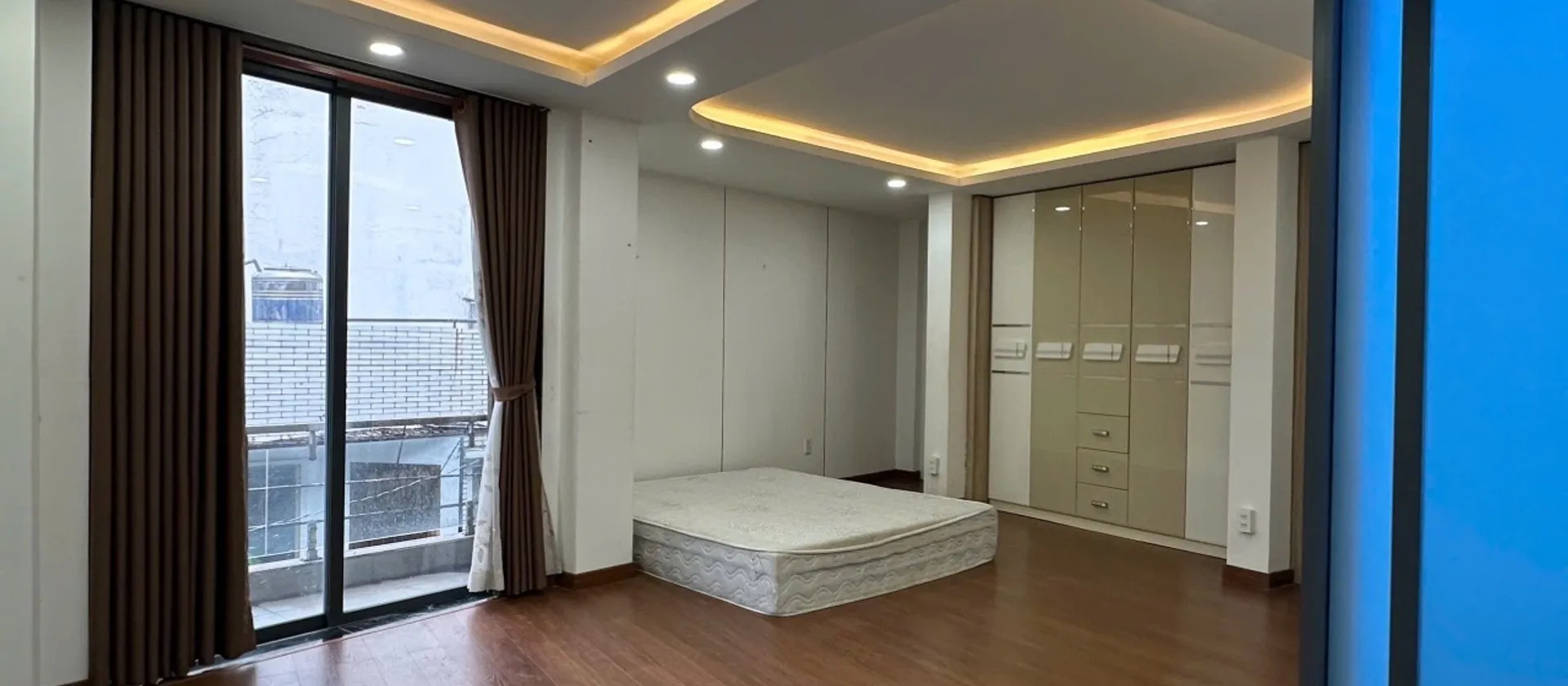 Bán nhà 2 tầng 2PN hẻm rộng Phường Tân Hòa, giá tốt... Bán nhà riêng tại Tân Hòa, Hồ Chí Minh 01