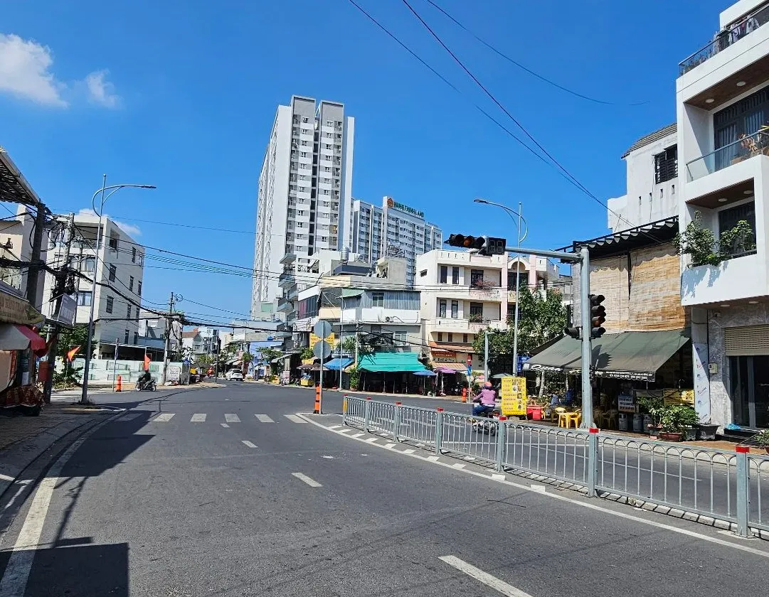 94m² đ.ất nền ngay Kinh Dương Vương _ sát Aeon mall Tên lửa _ Hẻm ô tô 5m thông _ Nở hậu.... Bán đất tại An Lạc, Hồ Chí Minh 01