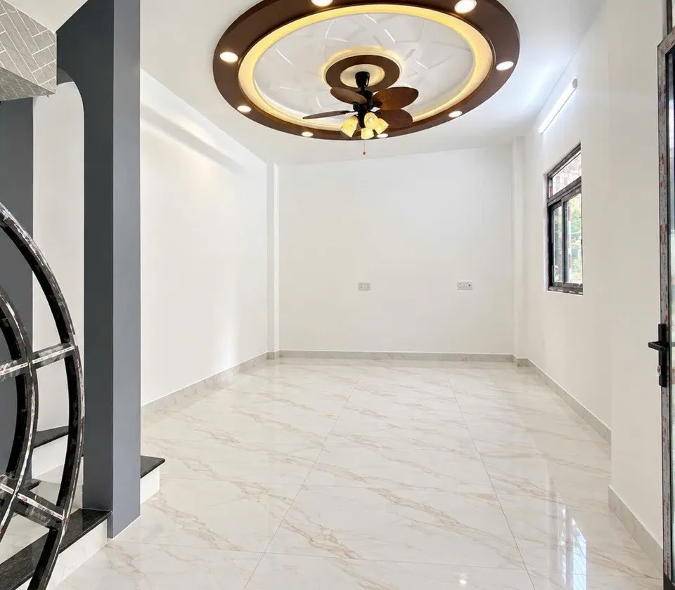 Bán nhà riêng 3 tầng diện tích 51m2 tại Phường Hòa Hưng, Hồ Chí Minh... Bán nhà riêng tại Hòa Hưng, Hồ Chí Minh 01