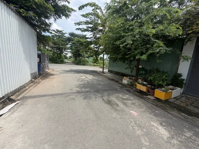 Bán nhà 2 tầng 160m2 khu Bưng Ông Thoàn giá rẻ... Bán nhà riêng tại Long Trường, Hồ Chí Minh 01