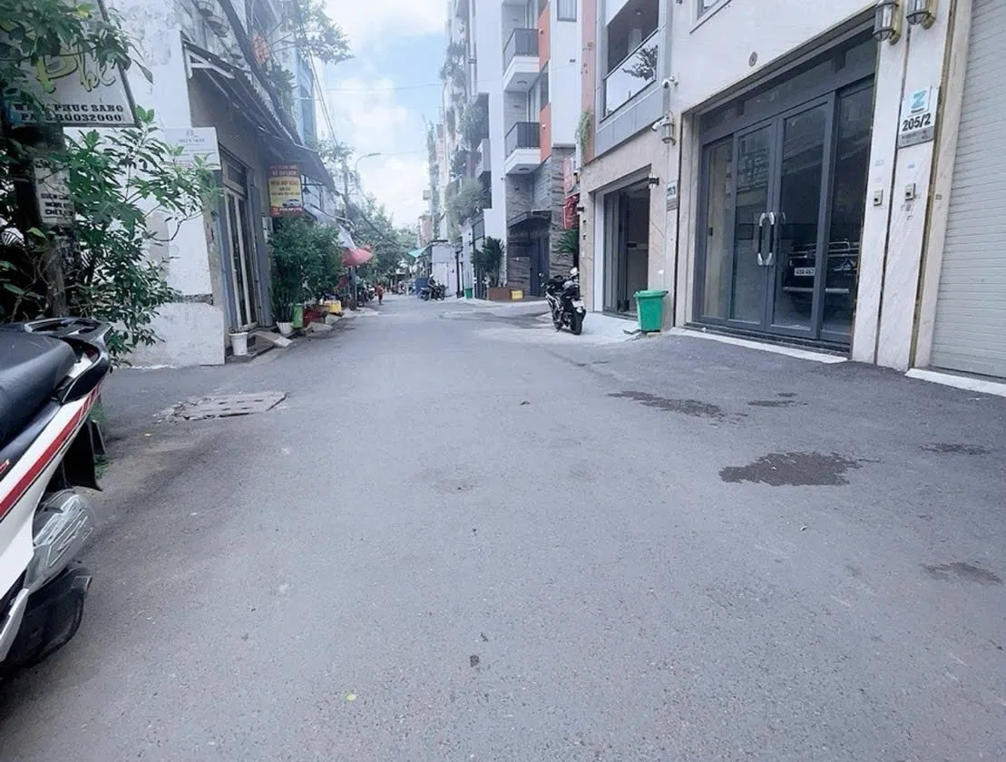 HXH Phạm Văn Chiêu, Phường An Hội Tây, Gò Vấp. 4x15m. Nở hậu. 2 tầng. Chỉ 6,x tỷ.
50m ra mặt tiền... Bán nhà riêng tại An Hội Tây, Hồ Chí Minh 01