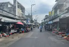 Bán nhà mặt phố tại Phường Tân Thới Nhất, diện tích 91.9 m2, mặt tiền 4 m... Bán nhà mặt phố tại Đông Hưng Thuận, Hồ Chí Minh 01