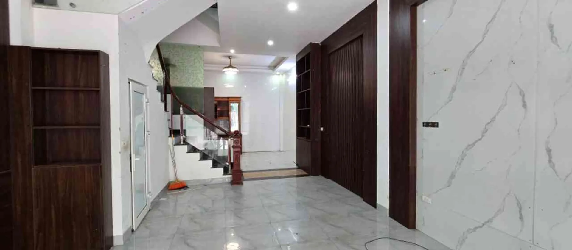 Nhà 4 tầng Phân lô,ô tô vào nhà... Bán nhà mặt phố tại Yên Nghĩa, Hà Nội 01
