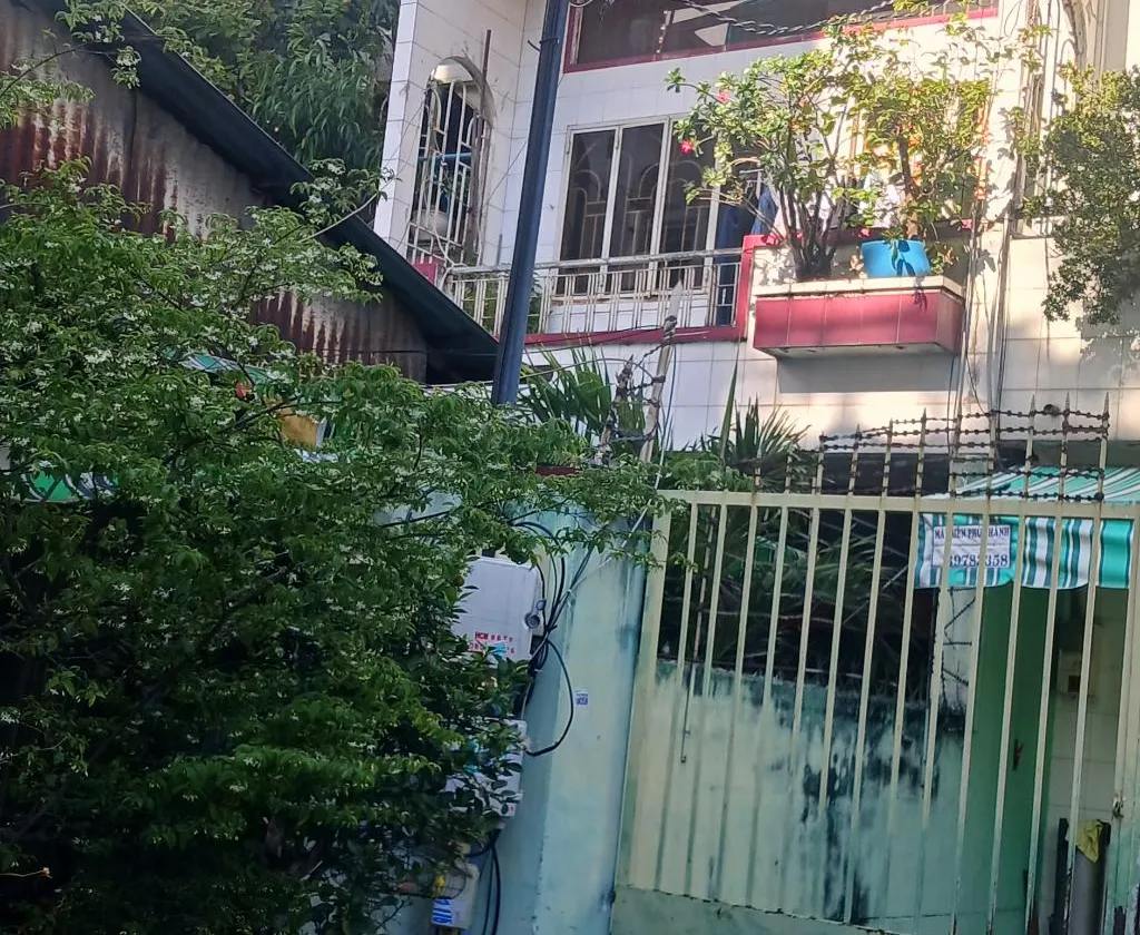 Nhà mặt tiền kinh doanh 2 tầng quận 11 giảm giá sốc... Bán nhà mặt phố tại Minh Phụng, Hồ Chí Minh 01
