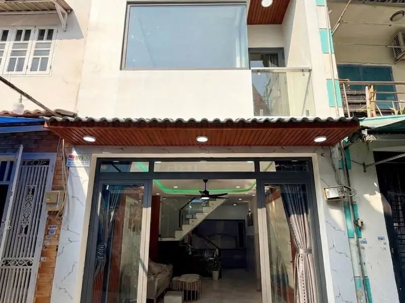 Nhà mới 2 tầng, hẻm xe hơi thông ngay Lê Văn Quới, giáp 4 Xã, chỉ 3.x Tỷ.
- 4x8, trệt lầu gồm 2PN... Bán nhà riêng tại Bình Trị Đông, Hồ Chí Minh 01
