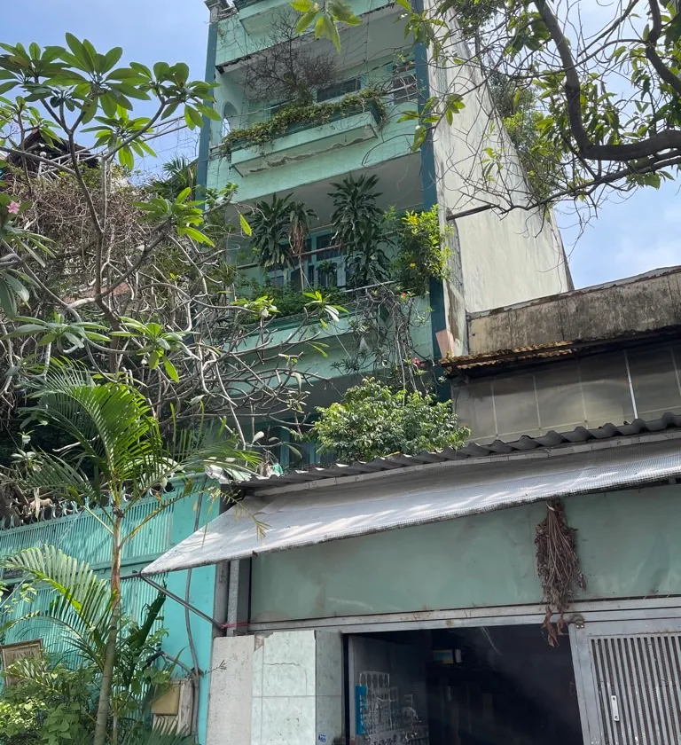 Nhà mặt phố 5 tầng rộng 100m2 khu vực Tân Bình giá cạnh tranh... Bán nhà mặt phố tại Tân Hòa, Hồ Chí Minh 01