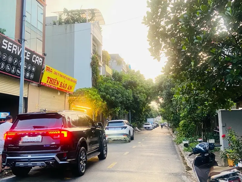 Bán nhà riêng 1 tầng vị trí góc tại Phúc Lợi, mặt tiền rộng 19.9m... Bán nhà riêng tại Phúc Lợi, Hà Nội 01