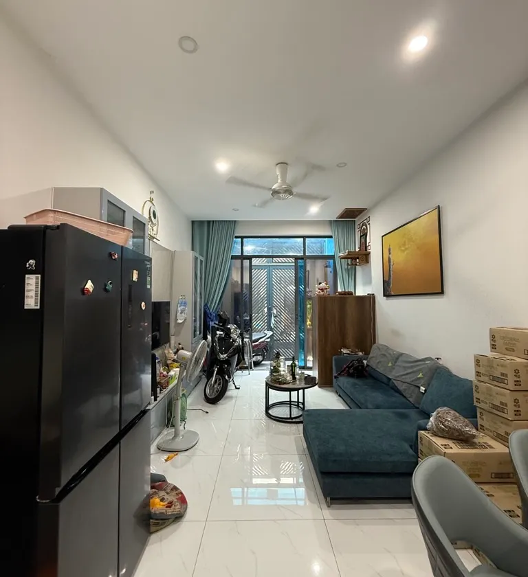 Ngay cầu Kênh Tẻ - 3 Tầng - 43m² - Nhỉnh 6 tỷ - Nở hậu tài lộc - Shr... Bán nhà riêng tại Vĩnh Hội, Hồ Chí Minh 01