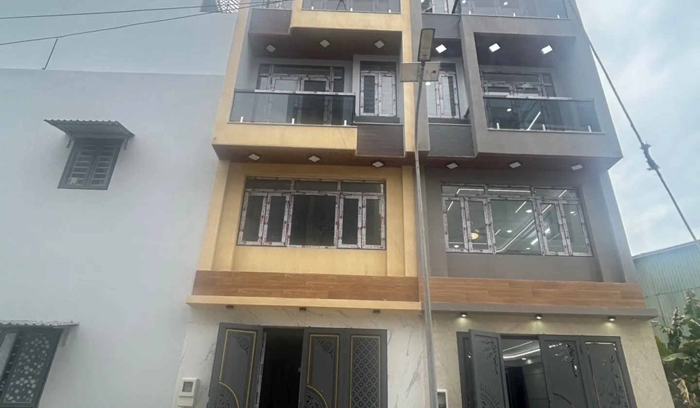 Cơ hội sở hữu nhà 5 tầng hẻm rộng gần mặt tiền đường lớn tại Bình Tân... Bán nhà riêng tại Bình Tân, Hồ Chí Minh 01