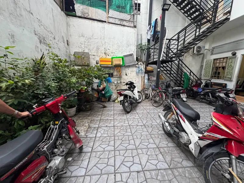 Bán nhà 4 tầng, 148m2, mặt tiền lớn tại Quận 10... Bán owner_side tại Hòa Hưng, Hồ Chí Minh 01
