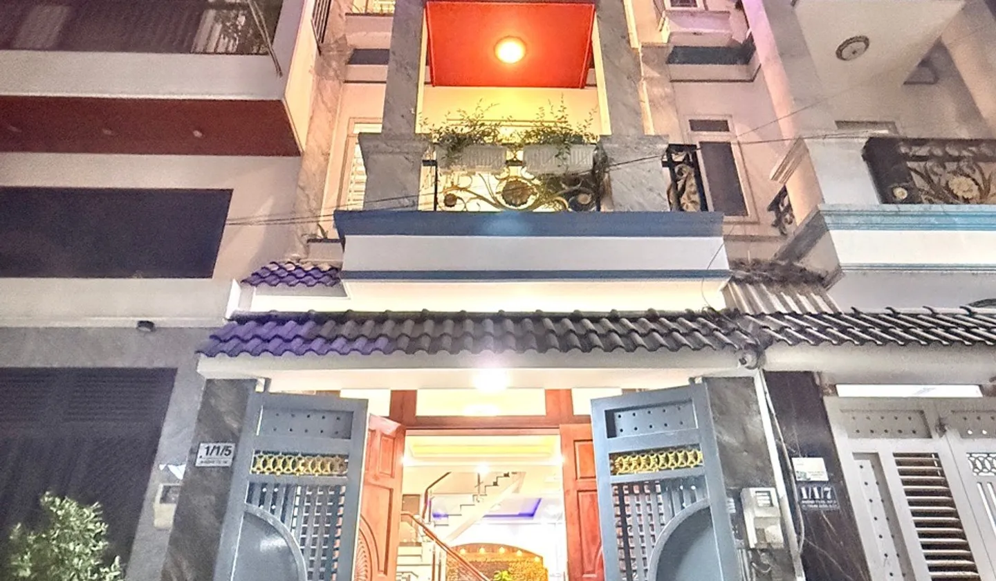 Cơ hội hiếm có sở hữu nhà 4 tầng hiện đại tại Thạnh Xuân với giá chỉ 6 tỷ... Bán nhà riêng tại Thới An, Hồ Chí Minh 01