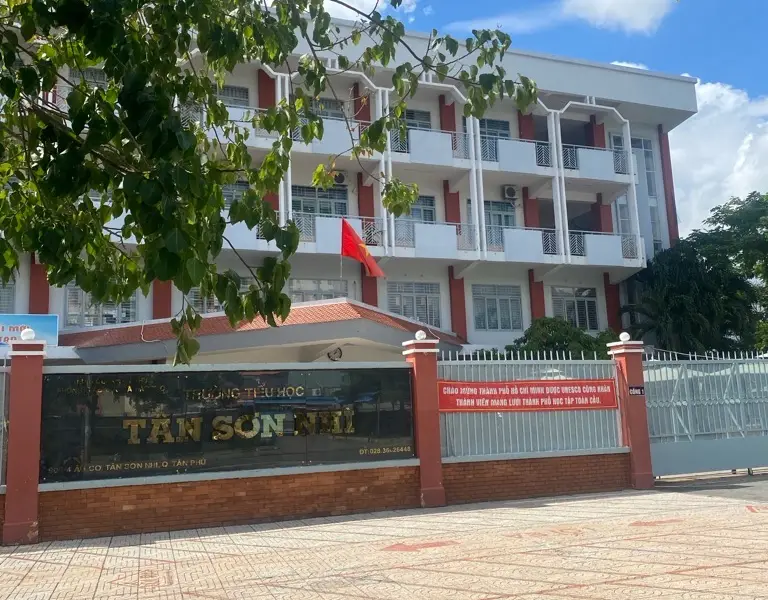 Mặt tiền Đặng Thế Phong Tân Phú: Đối diện trường học, lề rộng đỗ 5 ô tô, giá 11.9 tỷ... Bán nhà mặt phố tại Tân Sơn Nhì, Hồ Chí Minh 01