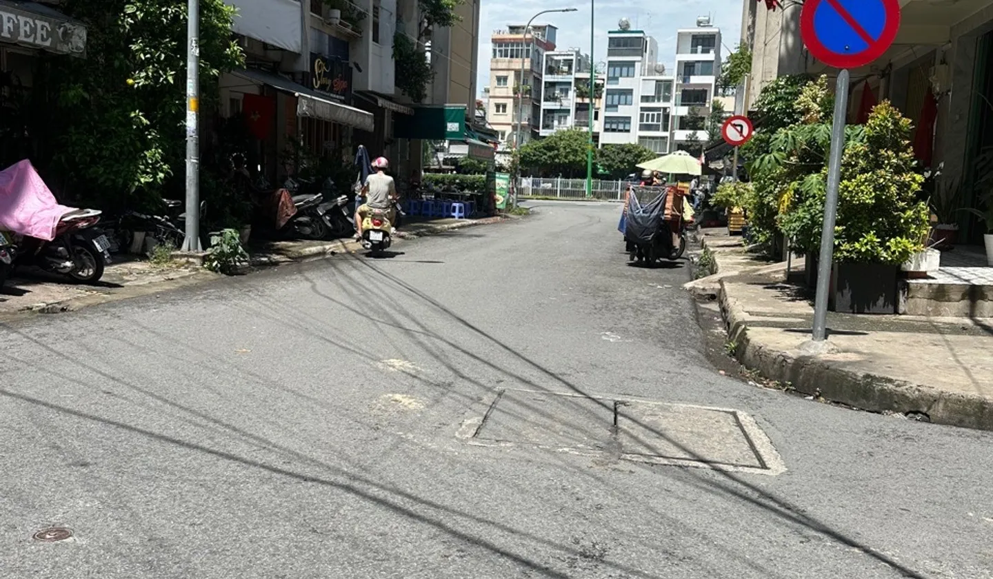 Căn hộ 1PN Quận 3, 45m2, 2 mặt thoáng, full nội thất... Bán căn hộ chung cư tại Nhiêu Lộc, Hồ Chí Minh 01