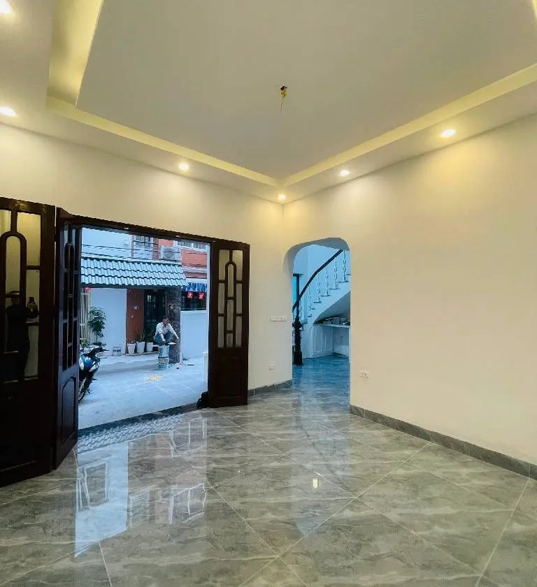 Bán gấp nhà riêng tại An Dương Vương, diện tích 80.9m2, 3 tầng, mặt tiền rộng, ô tô vào, cực thoán... Bán nhà riêng tại Phú Thượng, Hà Nội 01