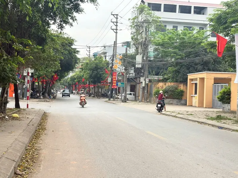 🔥LÔ GÓC NHỎ TIỀN - HOÀNG DƯƠNG - MAI ĐÌNH - SÓC SƠN🔥🔥 

 * Mô Tả: Đất bên mình bán là lô góc, 10... Bán đất tại Sóc Sơn, Hà Nội 01