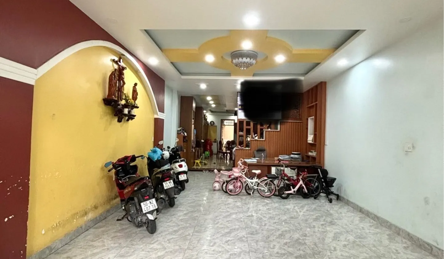 Nhà mặt phố 4 tầng, 5 phòng ngủ, diện tích 100m² cạnh tỉnh lộ 10 khu Tênlử.a .... Bán nhà mặt phố tại Tân Tạo, Hồ Chí Minh 01