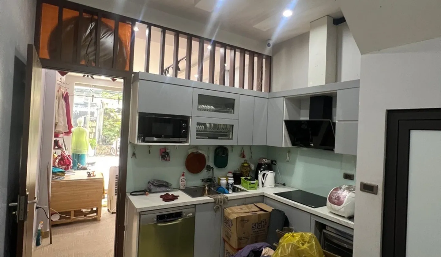 Bán nhà mặt phố 8/3 - trung tâm Hai Bà Trưng, gần Kim Ngưu, Thanh Nhàn, kinh doanh, 10.6 tỷ... Bán nhà mặt phố tại Hai Bà Trưng, Hà Nội 01