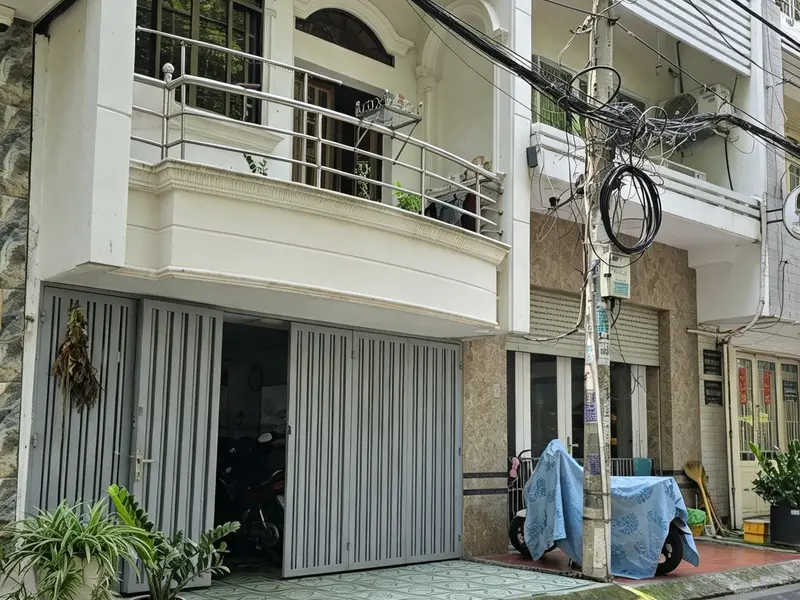 MẶT TIỀN KINH DOANH BÌNH PHÚ – 40M² – ĐƯỜNG 12M CÓ LỀ 2M – SỔ A4 KHÔNG LỘ GIỚI – NHỈNH 5 T.... Bán nhà mặt phố tại Bình Phú, Hồ Chí Minh 01