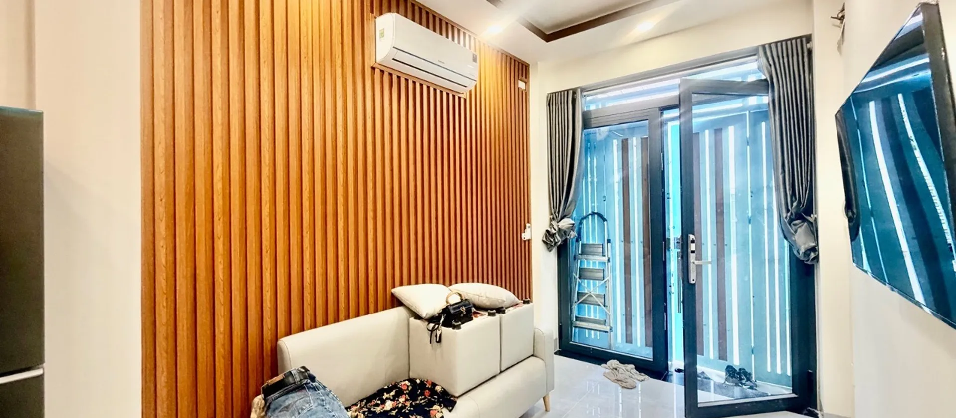 🔥 NHÀ MỚI 3 TẦNG • 2 MẶT THOÁNG TRƯỚC SAU • SÁT MẶT TIỀN • CHỈ NHỈNH 5 TỶ... Bán nhà riêng tại Đức Nhuận, Hồ Chí Minh 01