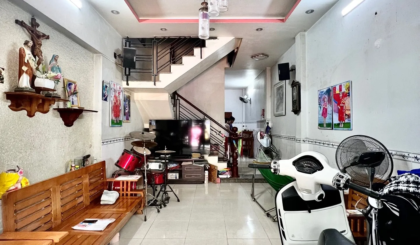 💥 NHÀ 2 TẦNG LIÊN KHU 4-5 – SÁT CHỢ BÌNH THÀNH – HẺM 7M XE TẢI
📐 3,6 x 13m – 46m² | 1 trệt 1 lầu... Bán nhà riêng tại Bình Tân, Hồ Chí Minh 01