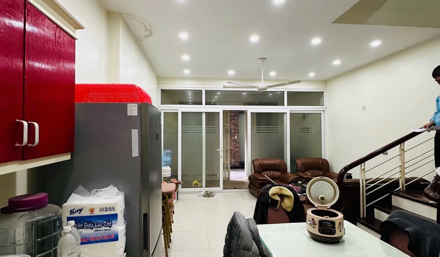 Bán nhà riêng 5 tầng tại Tây Hồ, diện tích 50m2, sổ đỏ vuông đẹp... Bán nhà riêng tại Nghĩa Đô, Hà Nội 01