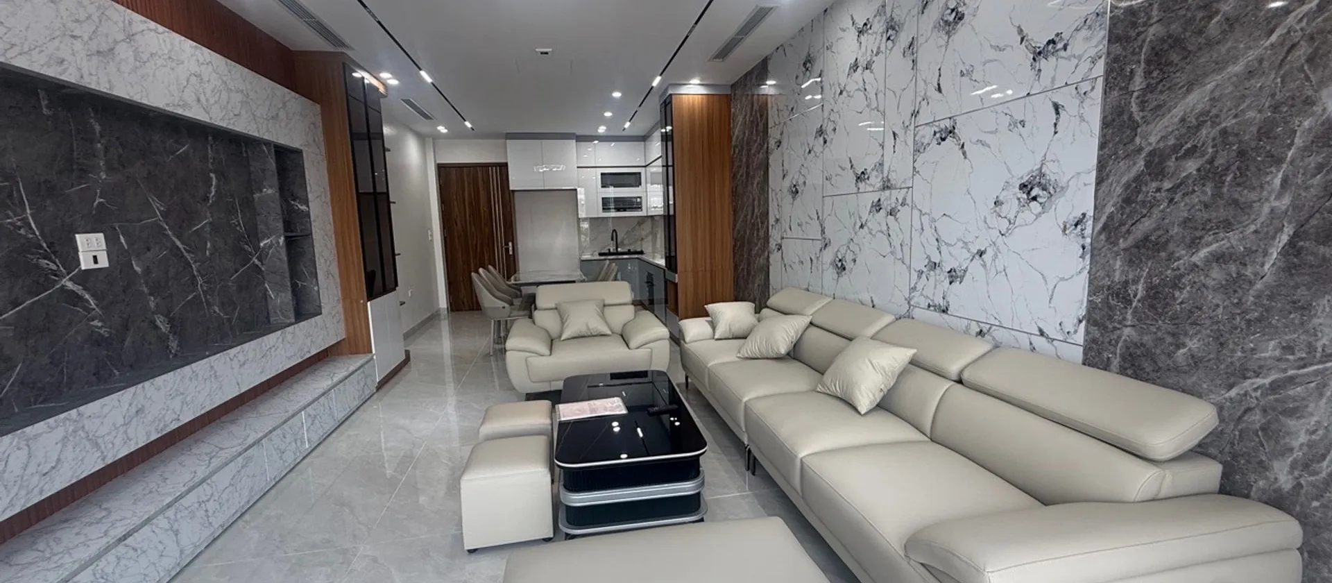 Đầu cầu Vĩnh Tuy, 60m, 7tầng TM, mặt ngõ thông, Gara 2 ô tô ngủ chỉ 16tỷ còn thương lượng!... Bán nhà riêng tại Long Biên, Hà Nội 01