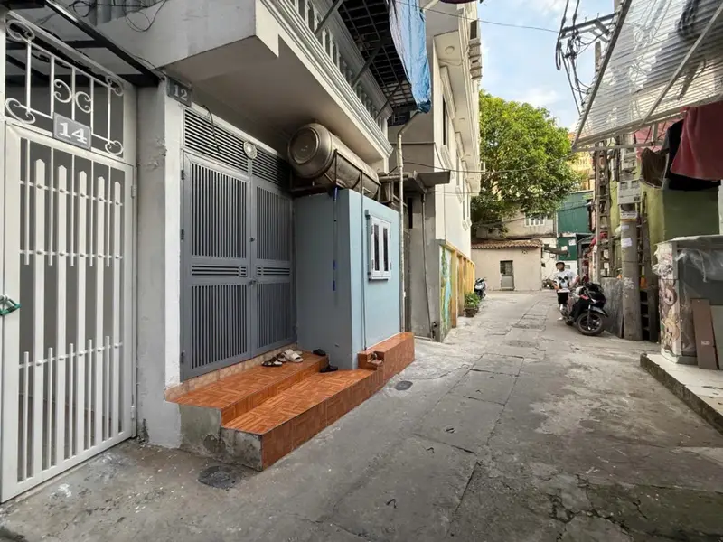 Bán nhà 4 tầng tại Phường Vĩnh Tuy, Hà Nội, ngõ ô tô rộng, giá 3.9 tỷ... Bán nhà riêng tại Vĩnh Tuy, Hà Nội 01