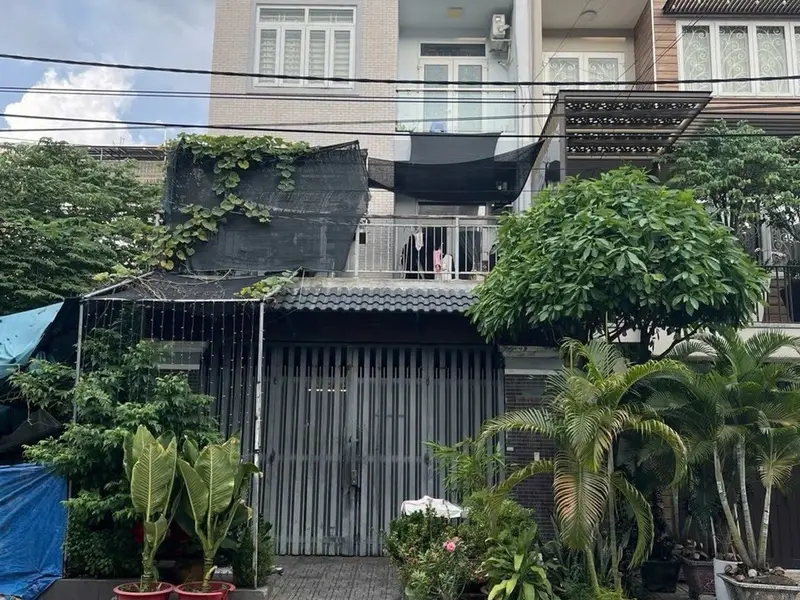 Nhà mặt phố - 6 x 18 - Đúc 3 tầng KDC Phú Lợi - Bình Đông, Quận 8, TP Hồ Chí Minh - 9.3 tỷ... Bán nhà mặt phố tại Bình Đông, Hồ Chí Minh 01