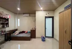 Nhà riêng 4 tầng tại Ngọc Lâm, Long Biên gần sát mặt phố sầm uất như phố cổ, dòng tiền 20tr/tháng... Bán nhà riêng tại Bồ Đề, Hà Nội 04